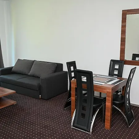 Lara Five Apartament