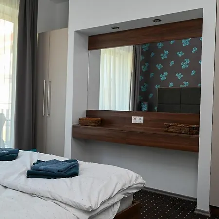 Lara Five Apartament